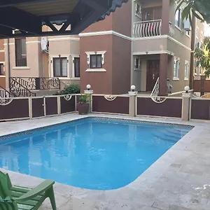 Island Odyssey - Where Comfort Meets Experience. Apartment Kingston